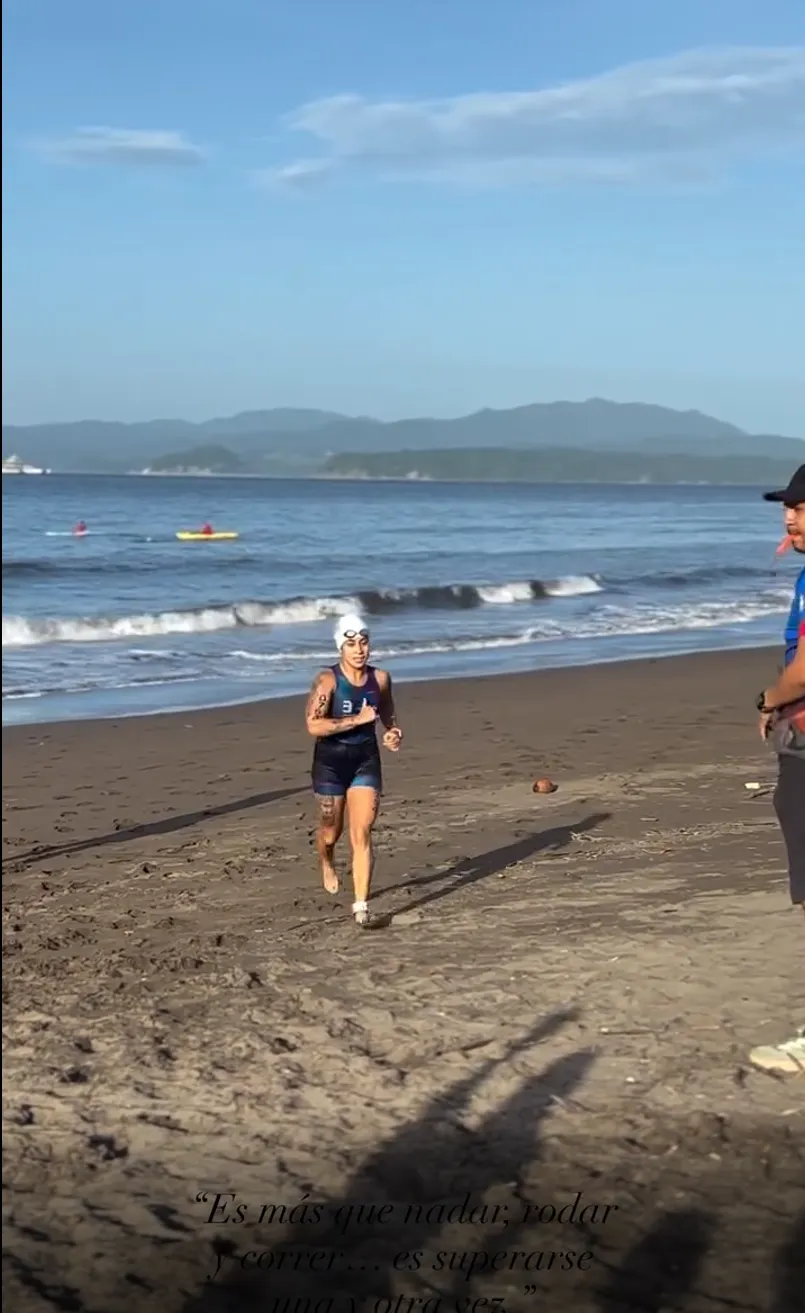 Serie Triatlón 2025 - Atleta Dani con Endurance Team CR
